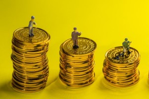 如何选择适合自己的基金产品？这些基金产品的投资策略有哪些？