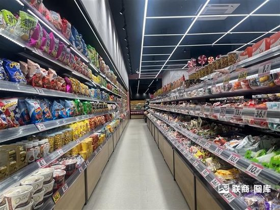 零食折扣店遭遇冰火两重天，行业未来将如何演变？